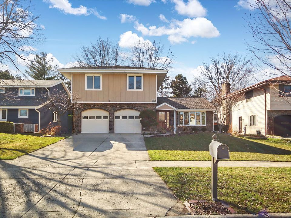 1st image of 160 Cambridge Ln