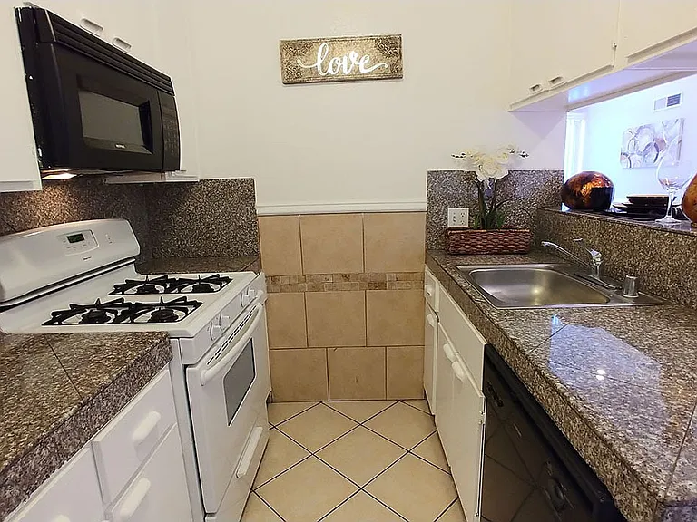 Villa Granada — Photo 93