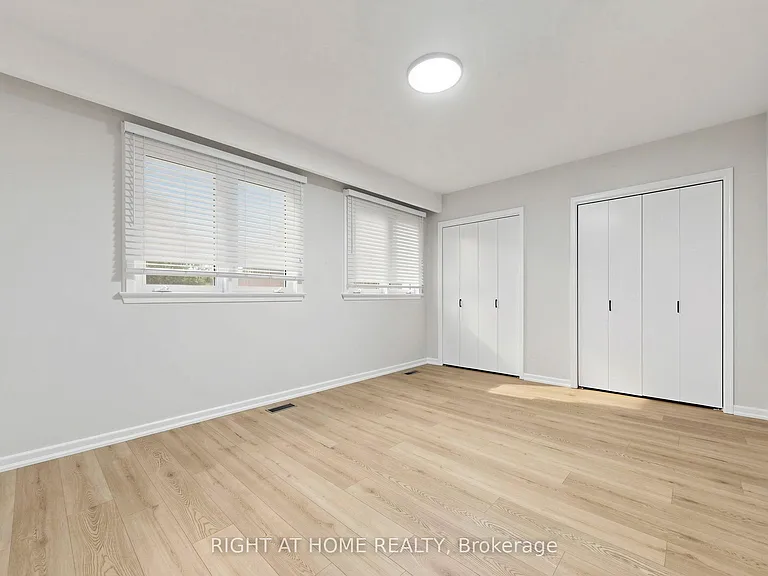 6 Colonnade Rd — Photo 9