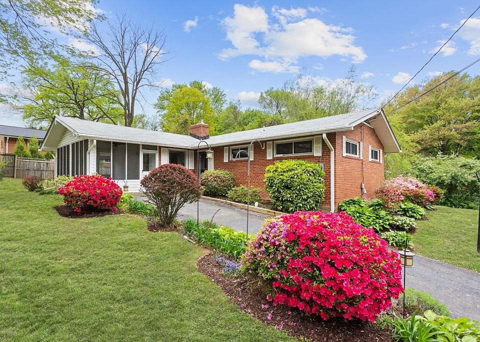 1st image of 3423 Andover Dr