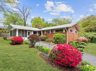 3423 Andover Dr, Fairfax, VA 22030