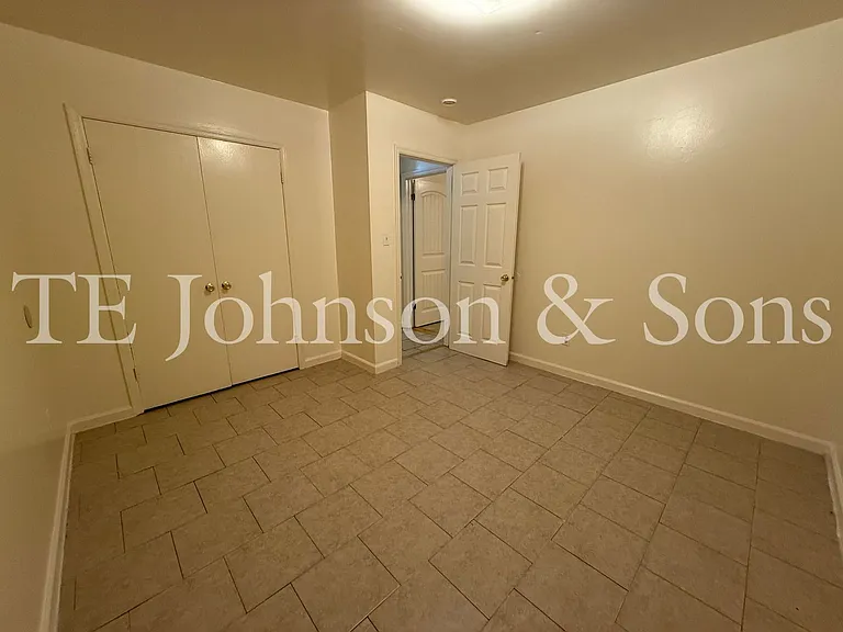 1606 Oak Croft Dr #D — Photo 7