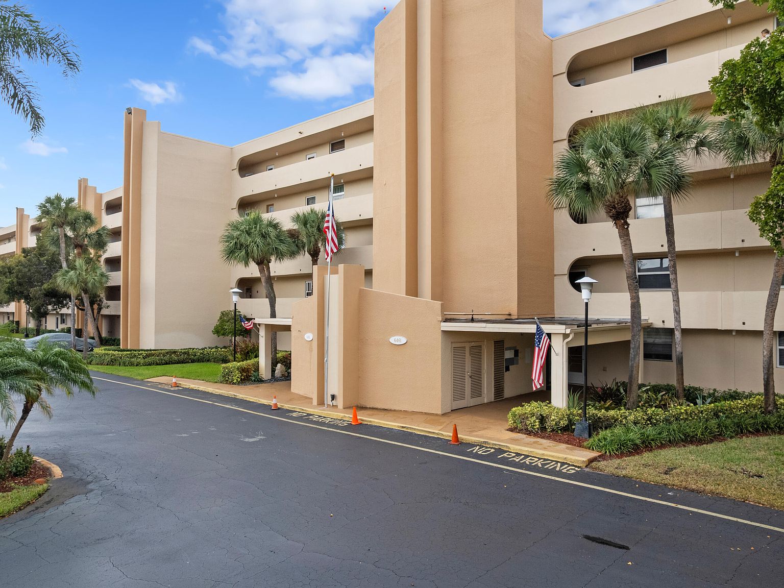 6461 NW 2nd Avenue #415