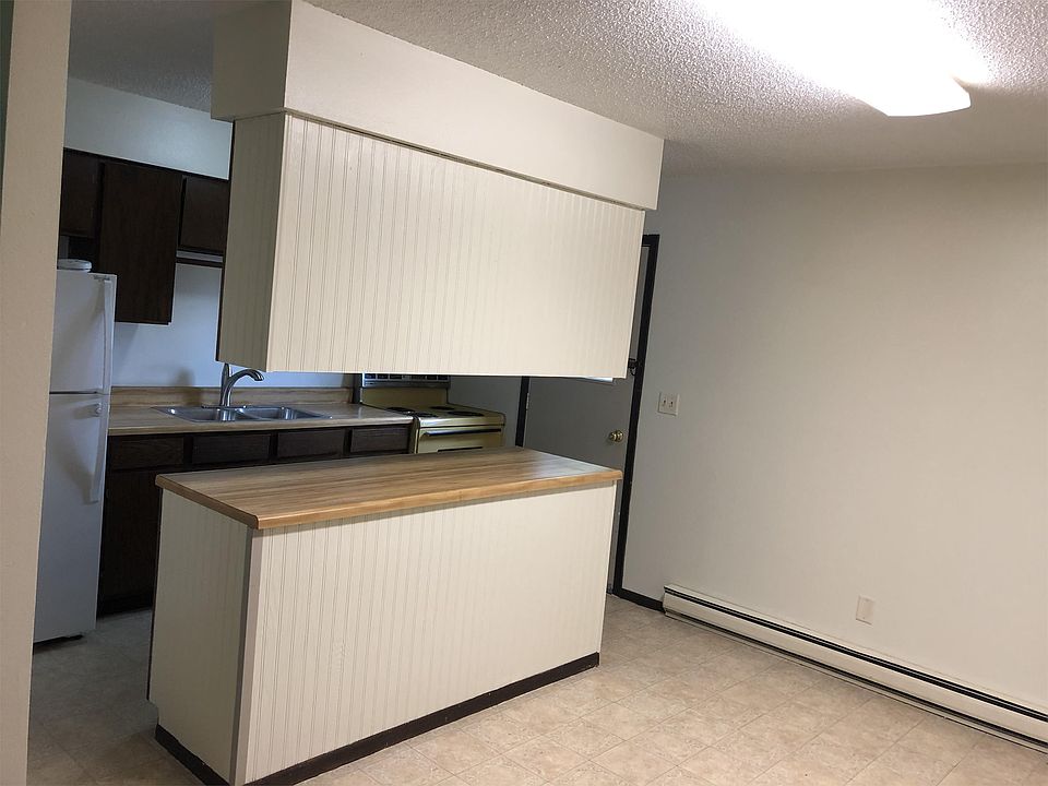 1st image of 340 Elm St W APT 6