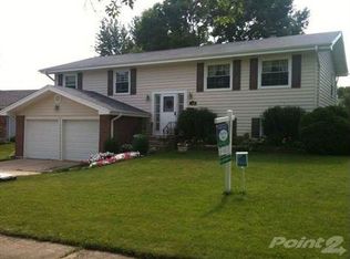 1355 Hassell Dr, Hoffman Estates, IL 60169