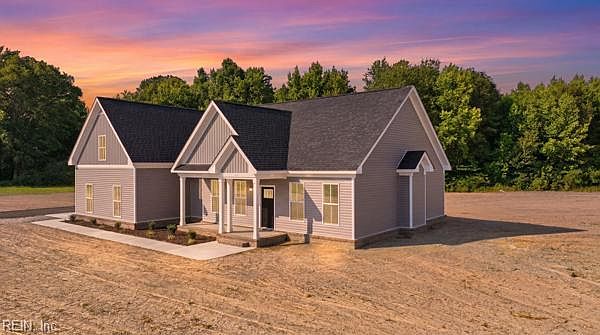 1st image of 596 Ownley Rd