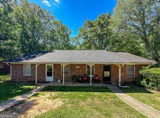 1035 Chestnut Oak Ct NE, Conyers, GA 30012