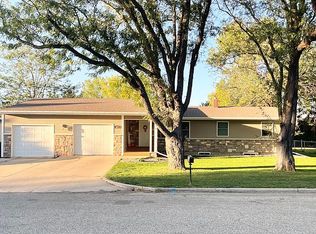 304 13th St W, Mobridge, SD 57601