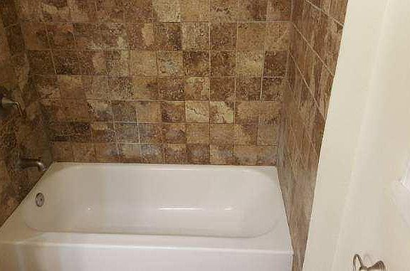 3rd image of 2485 Lynnbrook Dr