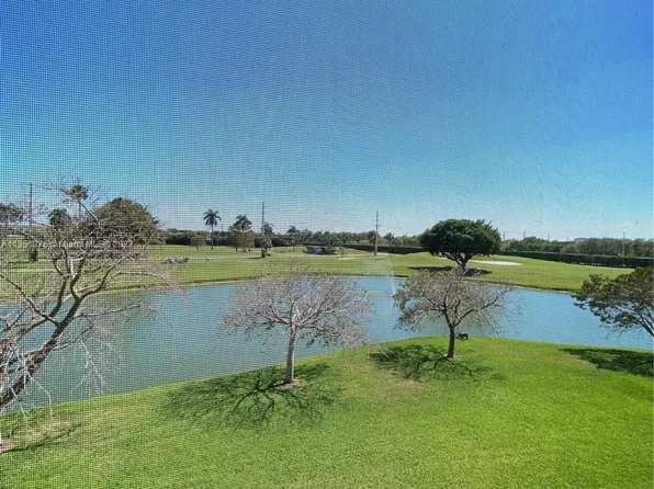9320 S Hollybrook Lake Dr APT 308, Pembroke Pines, FL 33025