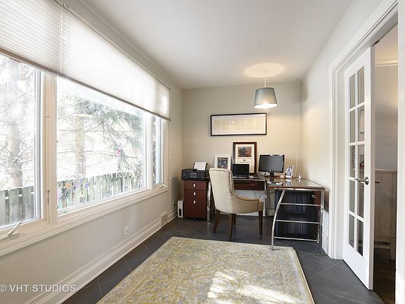 5th image of 260 Hawthorn Ave