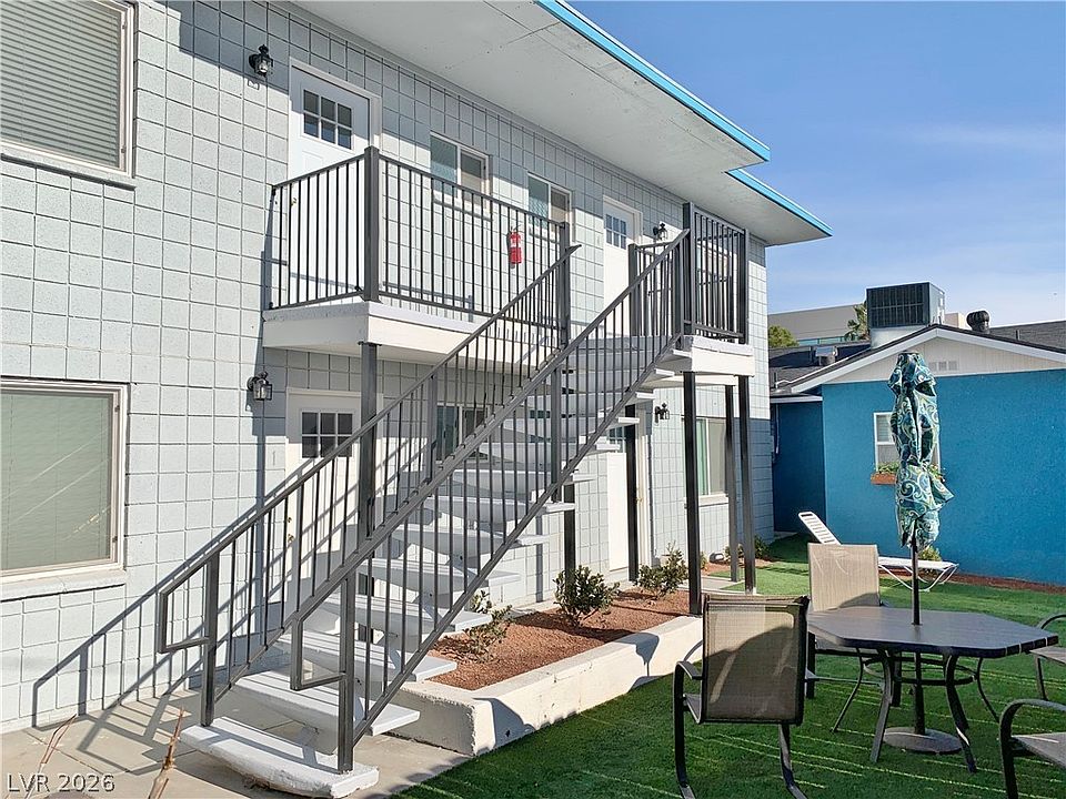 1st image of 316 S 11th St APT 4