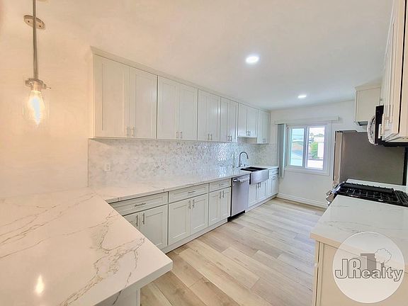 4th image of 612 S Fir Ave APT 10