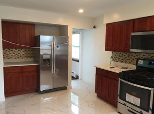 92 Ormonde Blvd, Valley Stream, NY 11580