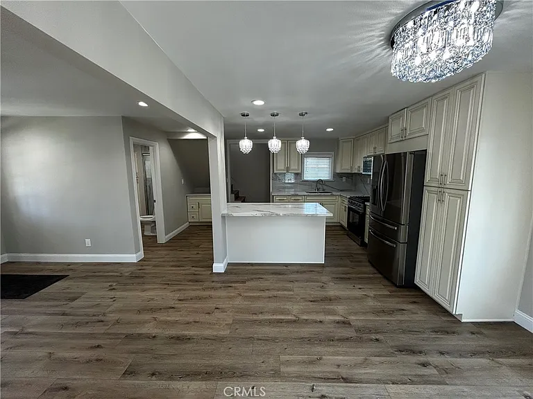 2720 E Wall St — Photo 4