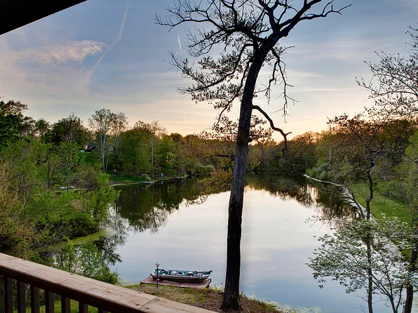 9 Trail Lin Rdg, Alton, IL 62002