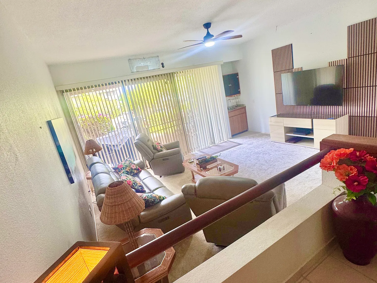 3 bed, 2.5 bath, 1628 sqft, $6,500 — Photo 4