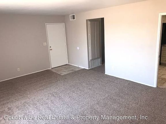 4th image of 653 Chamberlain Ave APT C