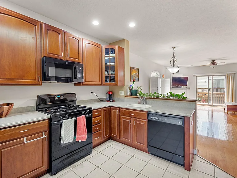 1720 Merriman Ct — Photo 8