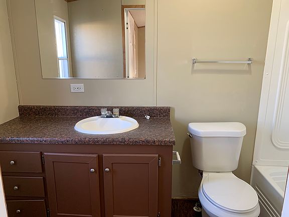 5th image of 700 E 6th St Lot 37