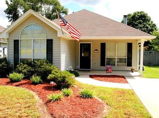 605 Labarre St, Mandeville, LA 70448