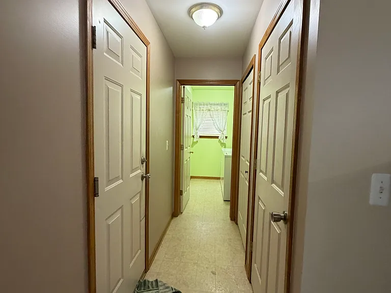 30300 Madison Ave — Photo 14