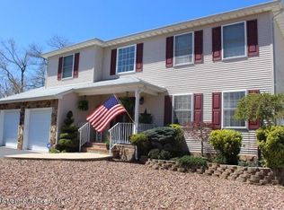 652 Seaman Ave, Beachwood, NJ 08722