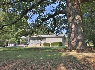 189 N Fairview Rd, Mammoth Spring, AR 72554