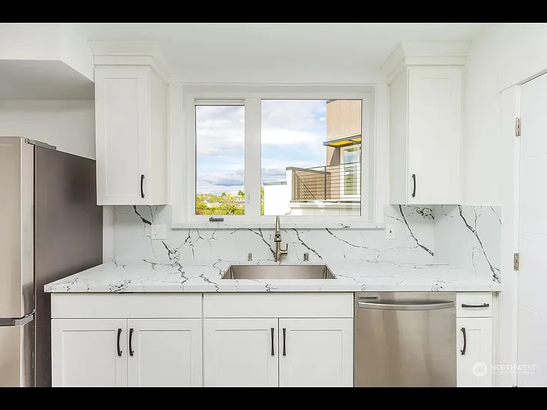 7108 Beacon Ave S — Photo 5