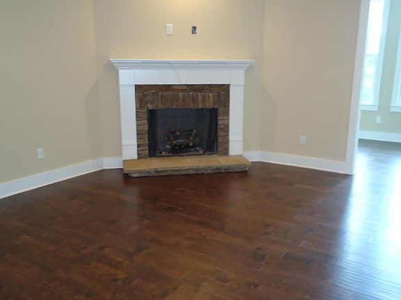 2nd image of 2761 Amsterdam Ln #26