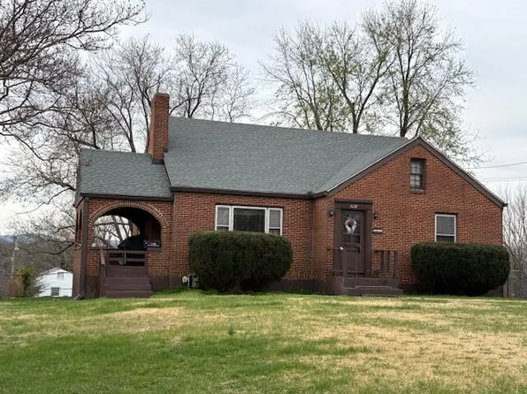 1121 Halliahurst Ave, Vinton, VA 24179