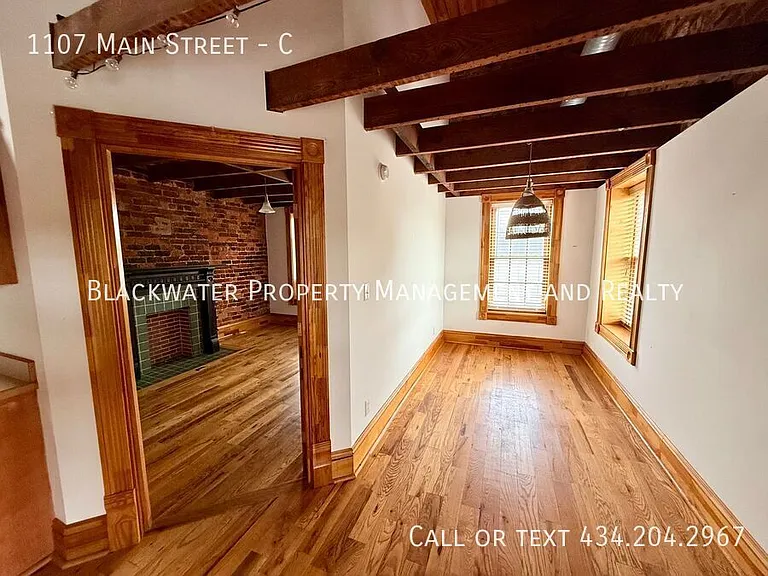 1107 Main St #C — Photo 6