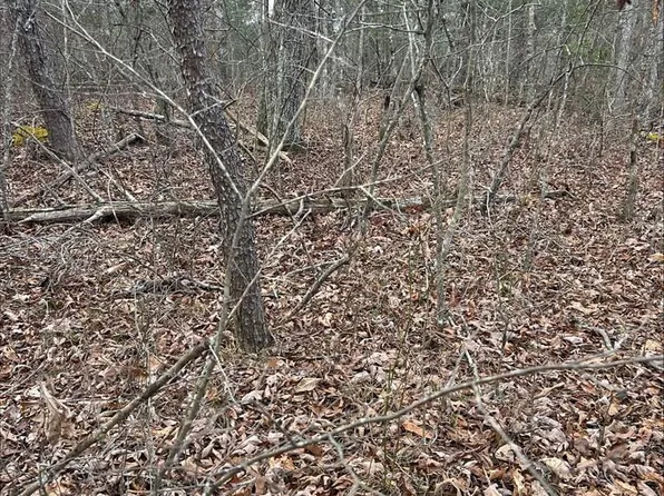 4127 Moccasin Ln, Crossville, TN 38572