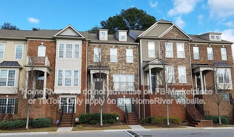 2329 Limehurst Dr NE — Photo 1