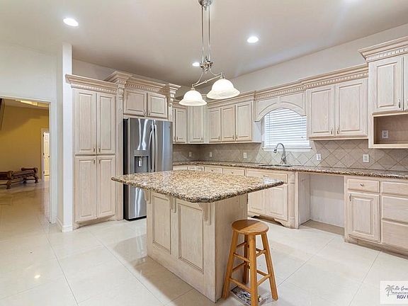 3rd image of 3747 Magali Cir #10
