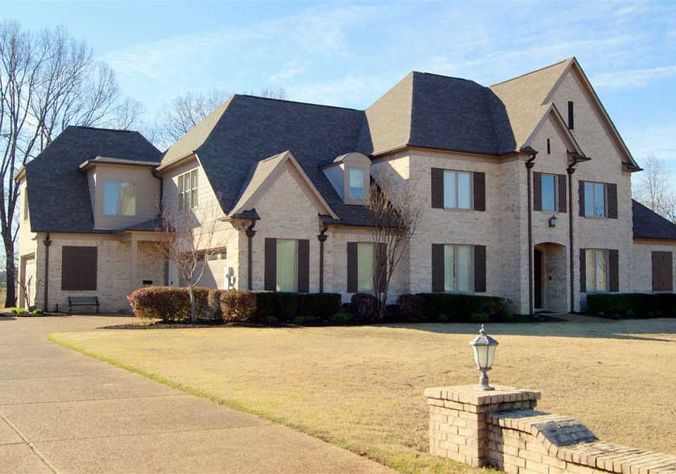 1st image of 220 Cottonwood Dr