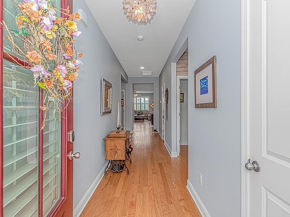 3rd image of 260 Ocean Commons Dr.