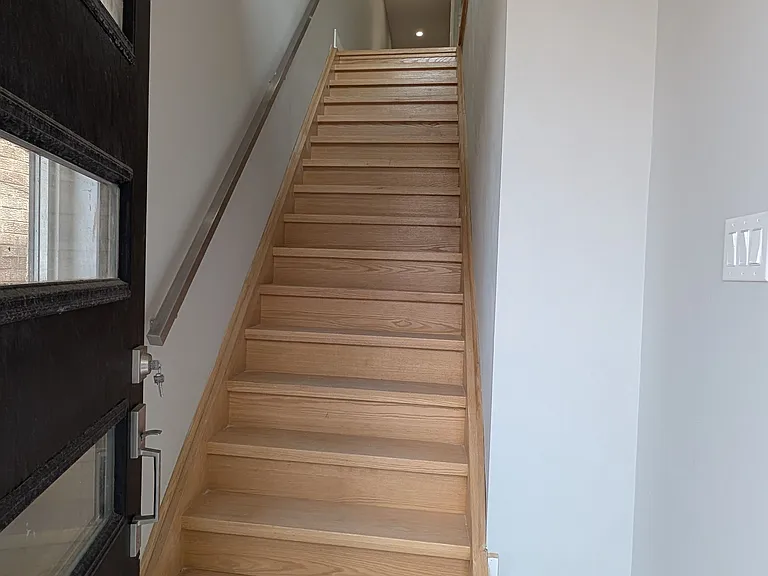 2099 Dufferin St #2 — Photo 16