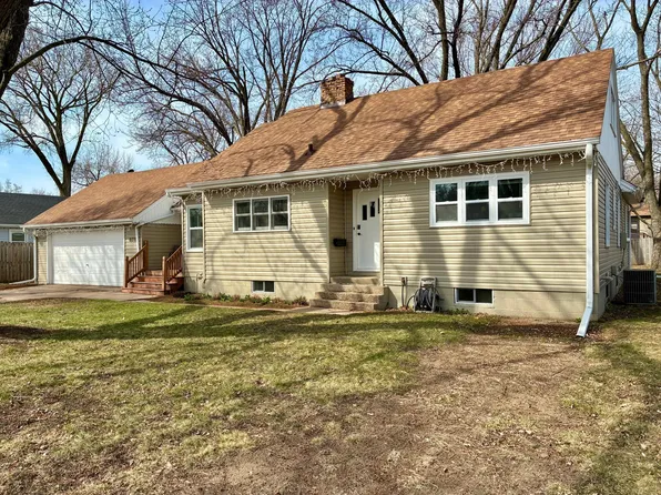 8716 Elliot Ave S, Bloomington, MN 55420