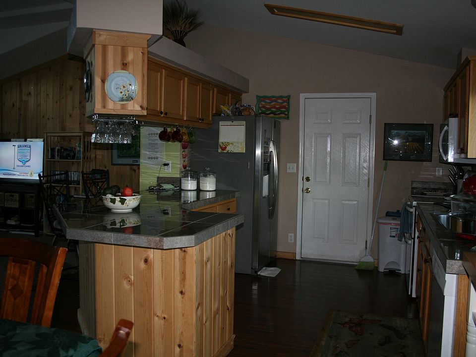 1st image of 552 Canyon Dr