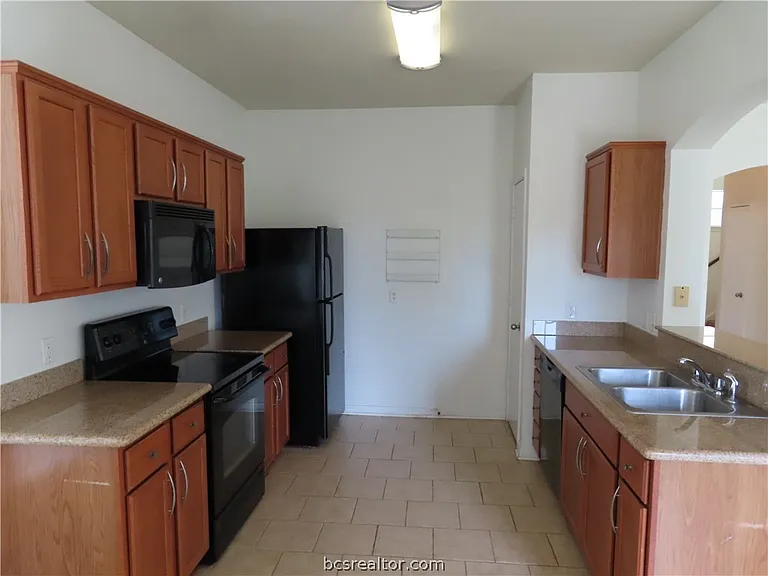 4115 McFarland Dr — Photo 16