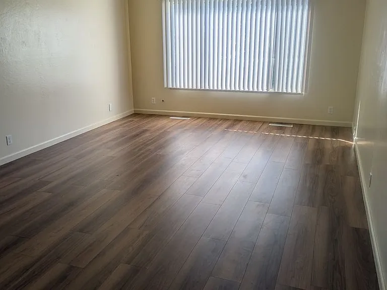 24 Panorama Dr #30 — Photo 2