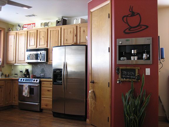 Main kitchen/2nd kitchen dwnstairs