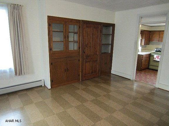 4th image of 508 W Pitt St