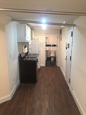 5th image of 442 W 54th St