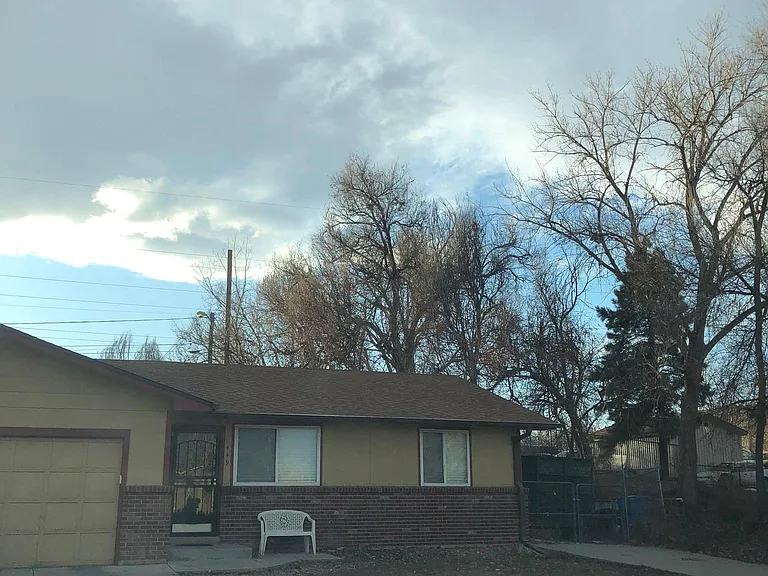 449 S Eaton St — Photo 1