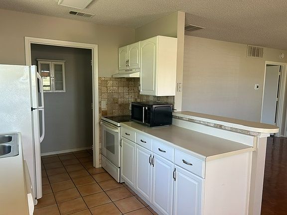 4th image of 144 Lakota Ln