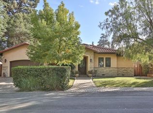 1060 Rosemont Ave, Los Altos, CA 94024