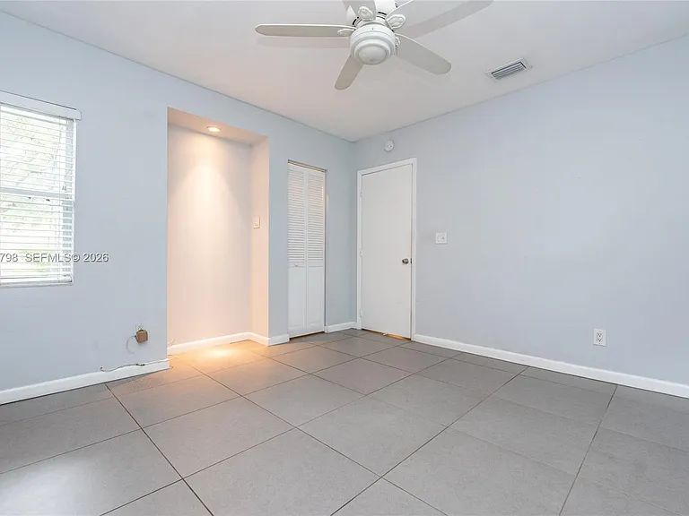 330 NE 86th St — Photo 11
