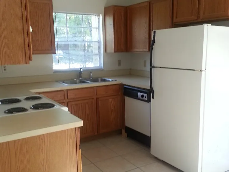 2452 E Illiana St — Photo 6
